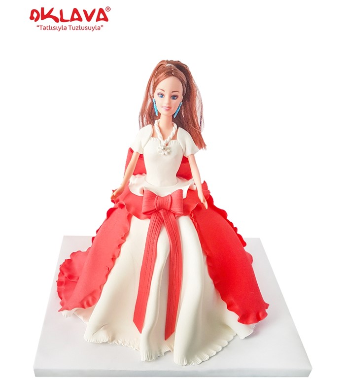barbie pastası, kız çocuk pastası, sevimli figürler pastası
